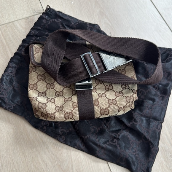 Gucci Bum Bag - Picture 13 of 13